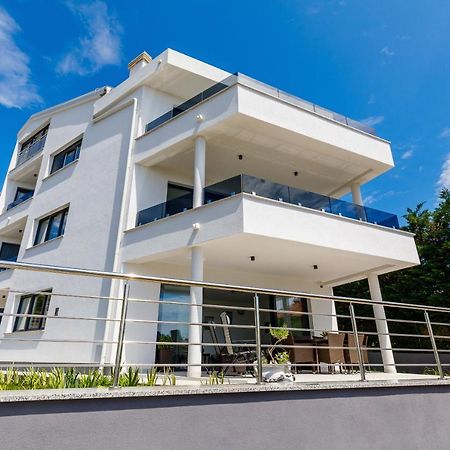 Apartment "Villa M" Кострена Екстер'єр фото