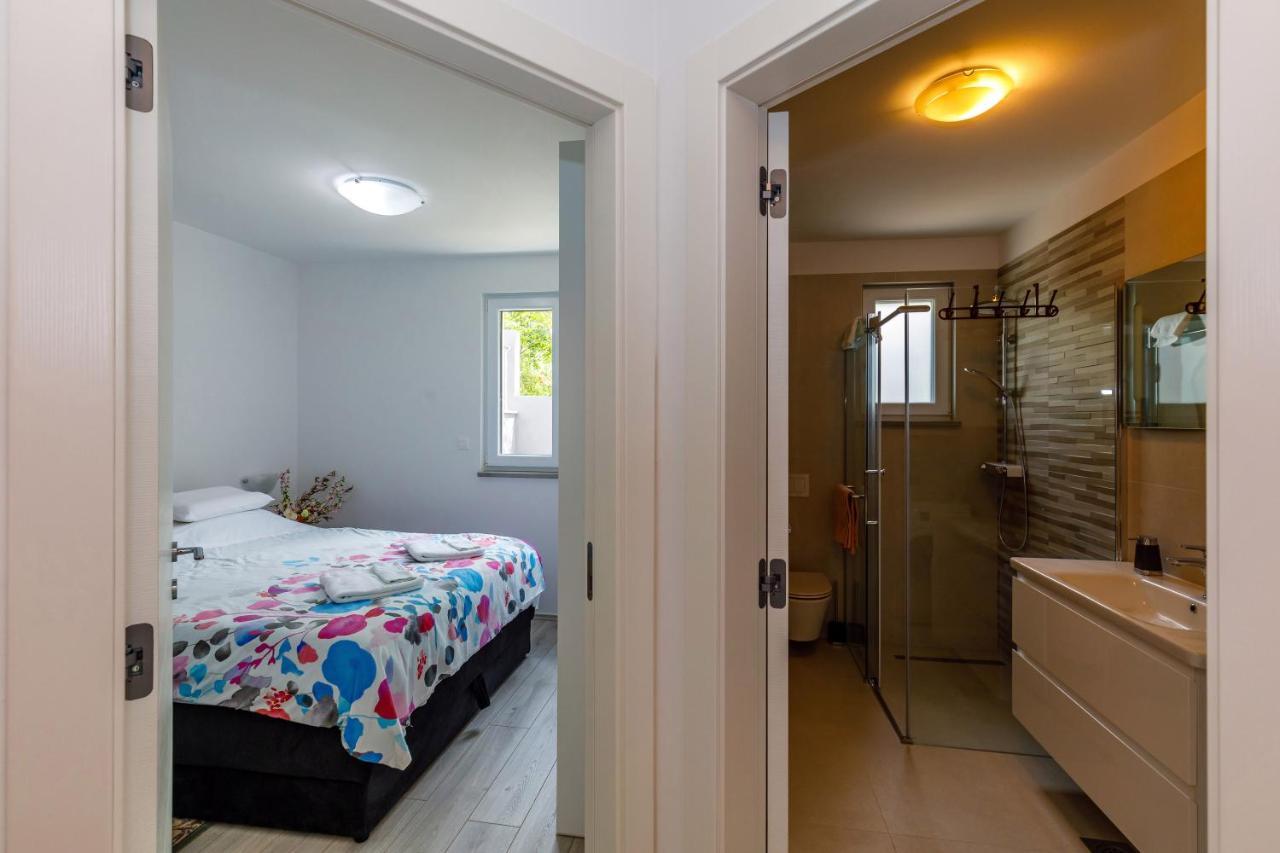 Apartment "Villa M" Кострена Екстер'єр фото